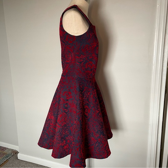 Julie Dorst sleeveles fit and flare red flocked navy denim dress size 4 - Picture 3 of 8